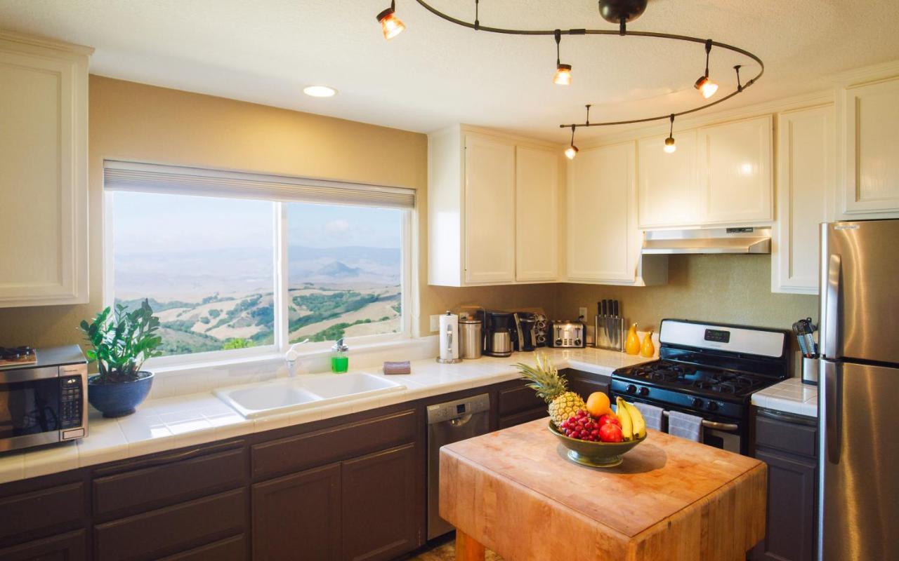 Mountain Top Getaway, Best View In Slo! - Whole House San Luis Obispo Exterior photo